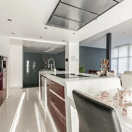 Villa Luxurious Villa Marly I To Two Minutes The Beach *