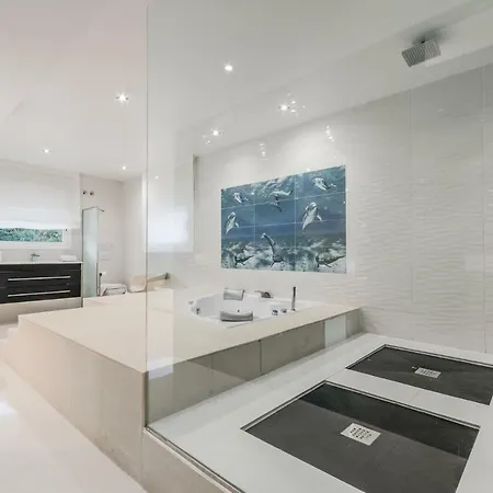 Villa Luxurious Villa Marly I To Two Minutes The Beach Castelldefels