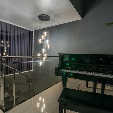 Villa Luxurious Villa Marly I To Two Minutes The Beach Castelldefels